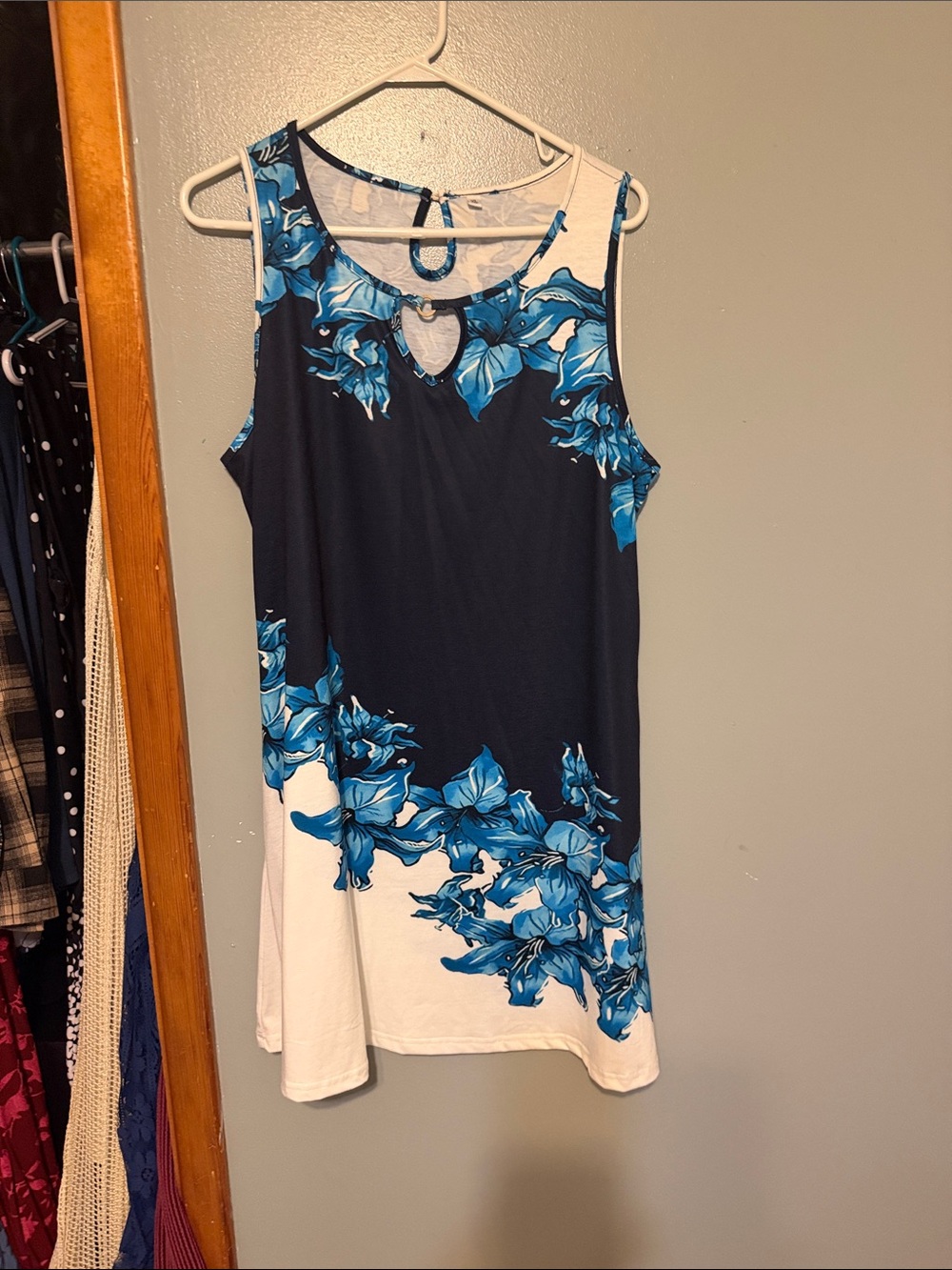 Sleeveless Navy & Blue Floral Shift Top